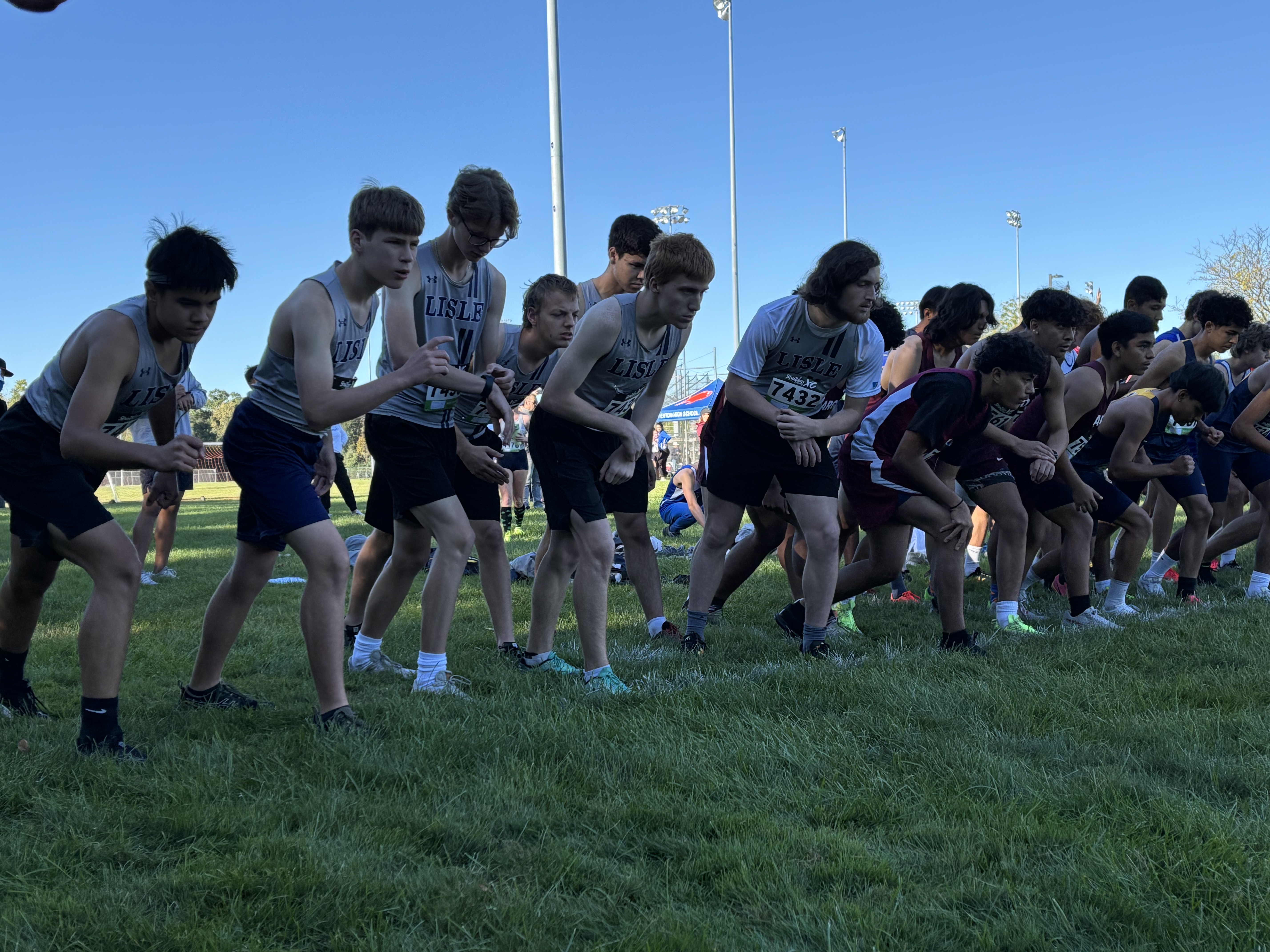 Lisle Varsity Boys Cross Country Team at the Elmwood Park Tiger Invite